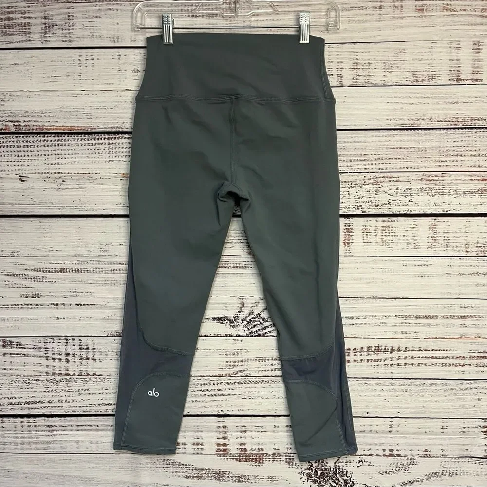 Alo Yoga Coast Capri Leggings Mesh Gray Women’s Small Cropped Athleticwear